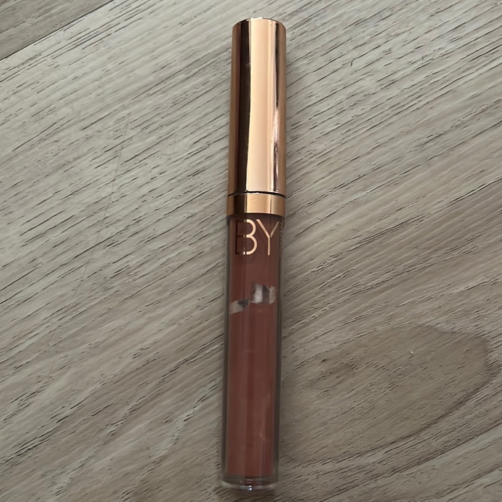 Lip gloss